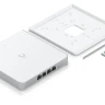 Ubiquiti U6 Enterprise In-Wall WiFi 6E безжична точка за достъп артикул U6-ENTERPRISE-IW